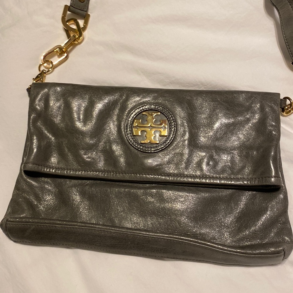 Brand New Tory Burch convertible city messenger bag